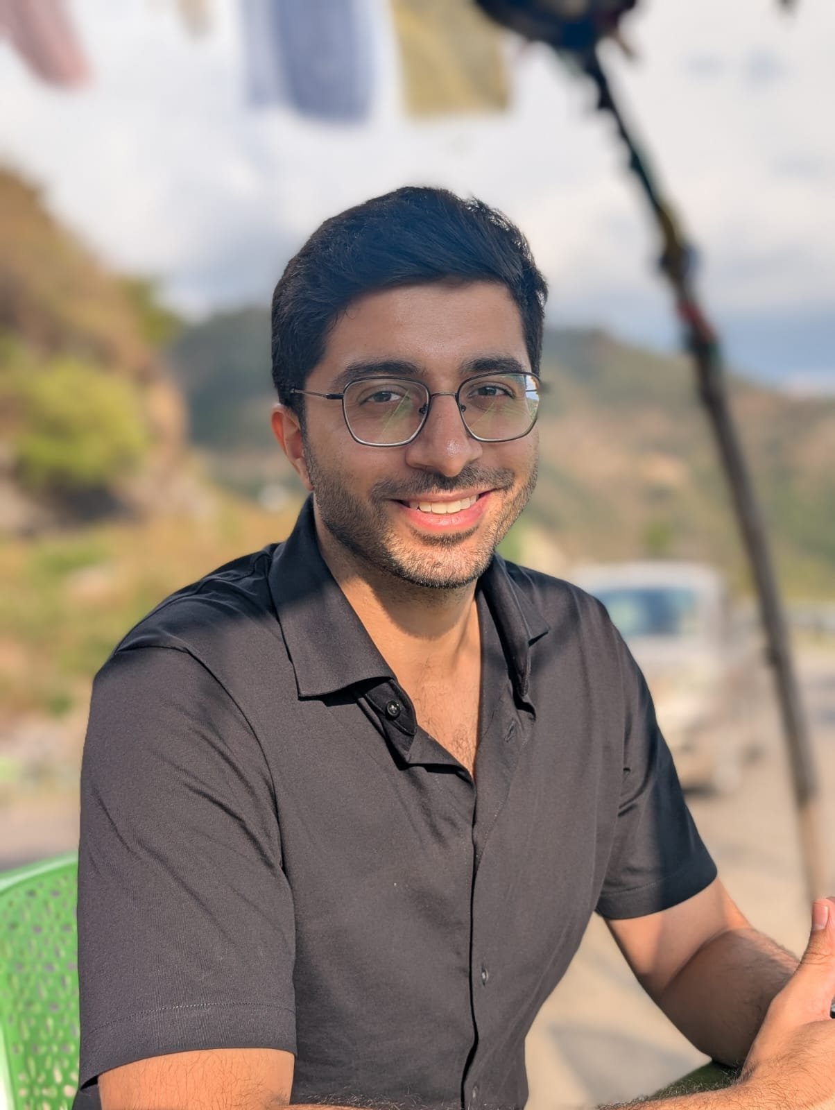Dr.Ishan Kapil